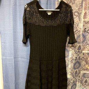 Love Ryan Women Black Casual Shortsleeved Dress